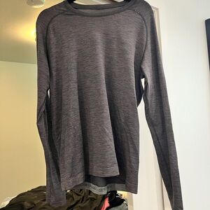 Lululemon metal vent tech long sleeve medium